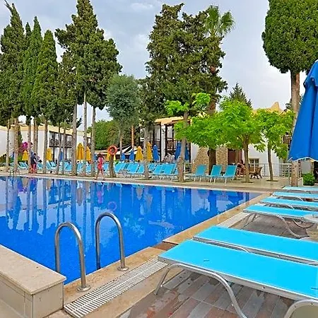 Garden Life Hotel 3*