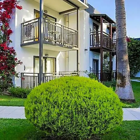 Garden Life Hotel